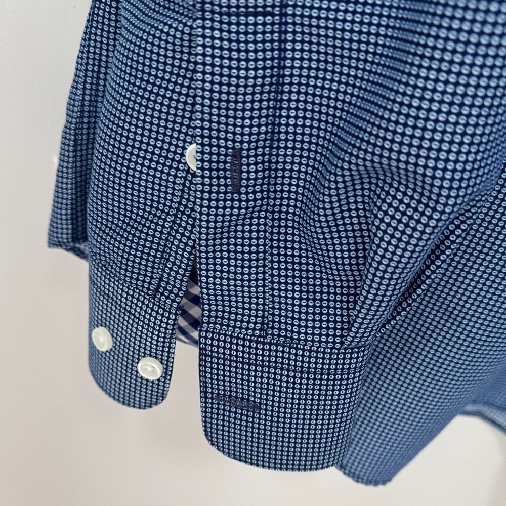 LAST CHANCE!! 3/$15 Calabrum London Navy Checkered Men's Shirt - Picture 4 of 4